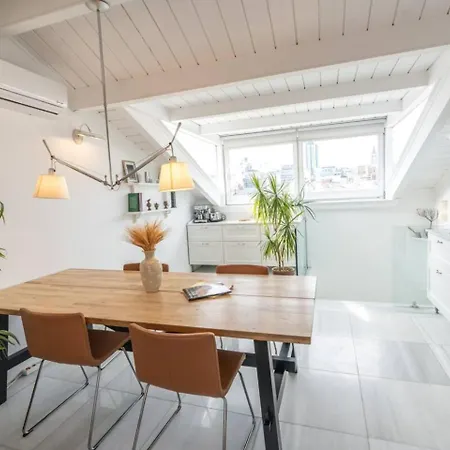 Apartmán Stylish Duplex In Beyoglu With Private Terrace *