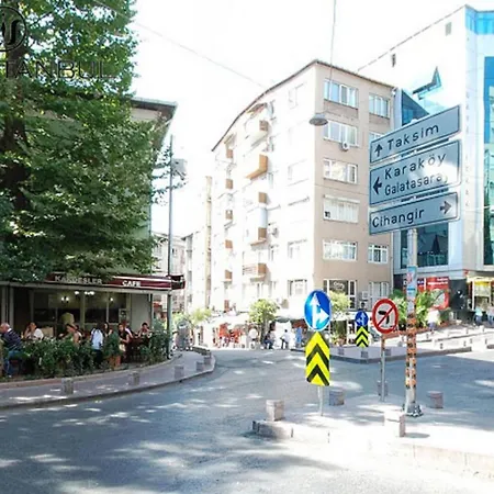 Stylish Duplex In Beyoglu With Private Terrace 아파트 *