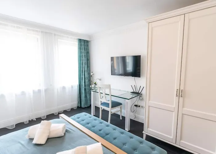 Stylish Duplex In Beyoglu With Private Terrace *