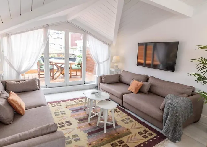 Stylish Duplex In Beyoglu With Private Terrace Appartement *