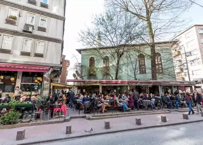 Appartement Stylish Duplex In Beyoglu With Private Terrace Istanboel