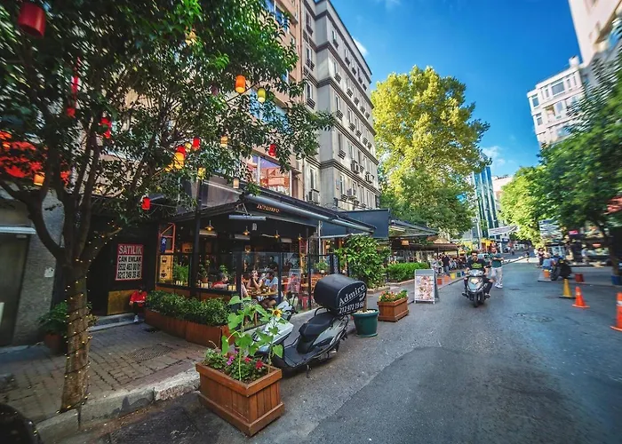 Appartement Stylish Duplex In Beyoglu With Private Terrace