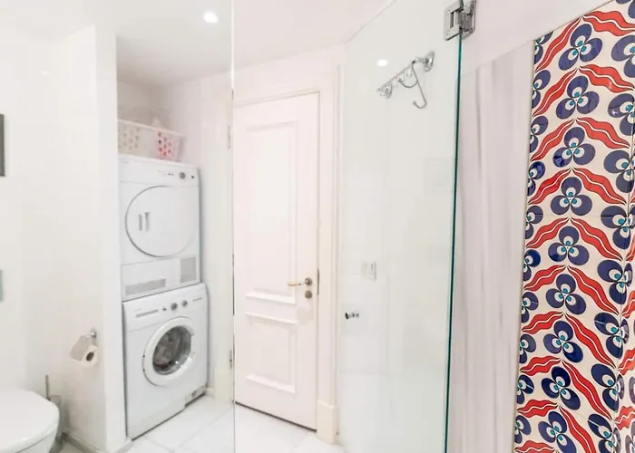 Stylish Duplex In Beyoglu With Private Terrace *