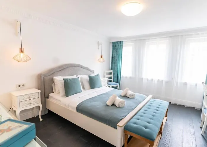 Stylish Duplex In Beyoglu With Private Terrace