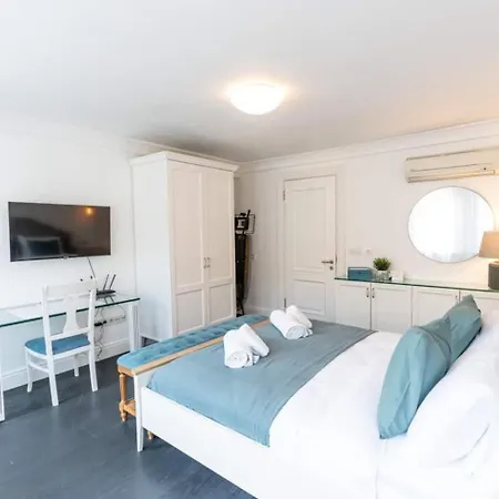 Stylish Duplex In Beyoglu With Private Terrace Appartamento