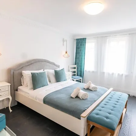 Stylish Duplex In Beyolu With Private Terrace Appartement